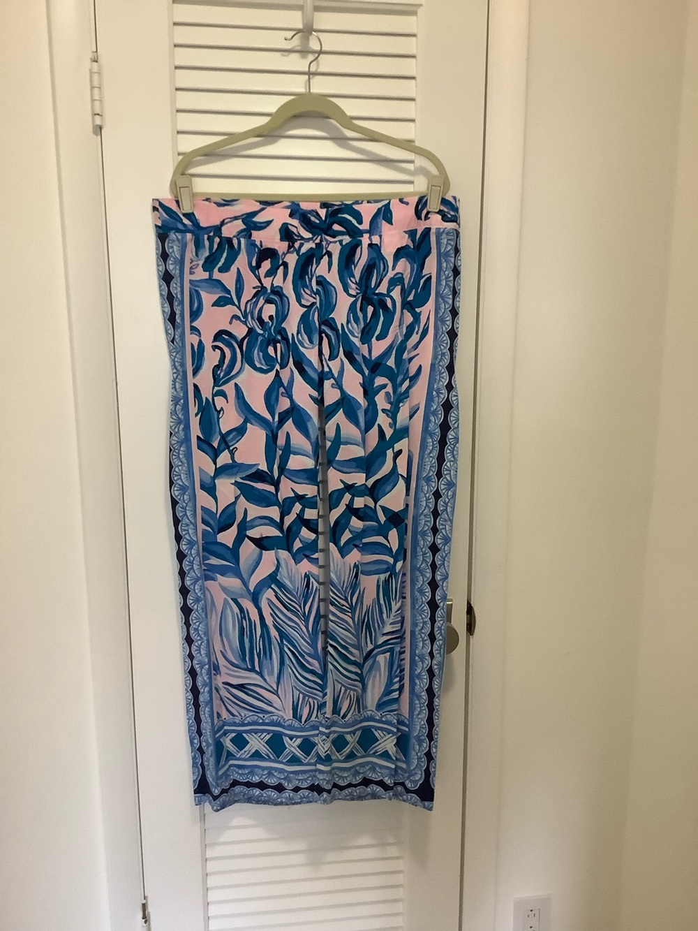 Lily Pulitzer Pink & Blue Tropical beach pants